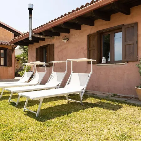 Lenze A Gallipoli Con Trullo