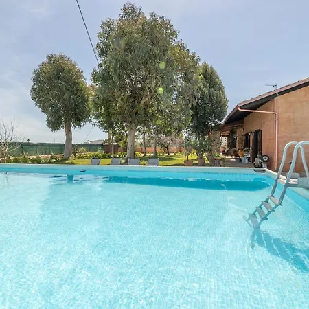 Lenze A Gallipoli Con Trullo
