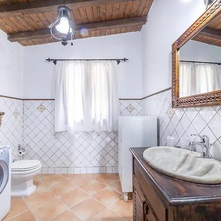 Lenze A Gallipoli Con Trullo Villa *
