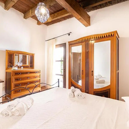 Villa Lenze A Gallipoli Con Trullo