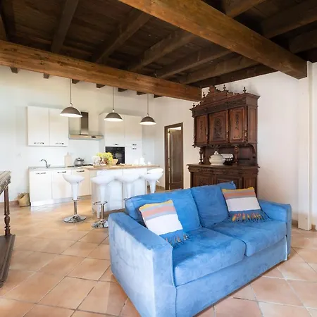Lenze A Gallipoli Con Trullo Villa *