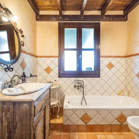 Lenze A Gallipoli Con Trullo Villa Taviano (Lecce)