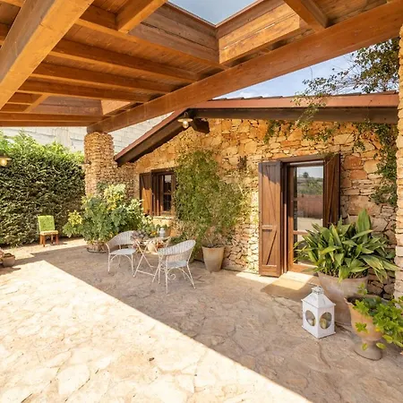 Lenze A Gallipoli Con Trullo
