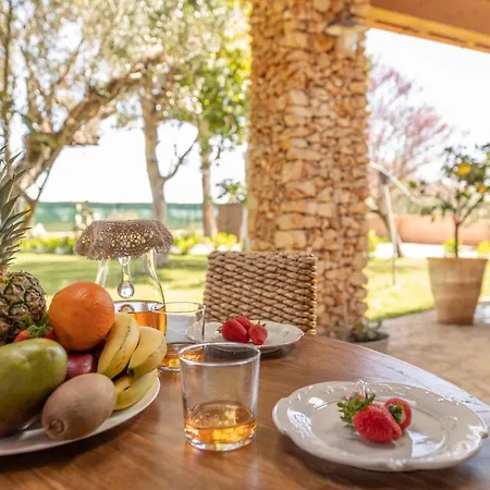 Lenze A Gallipoli Con Trullo Villa Taviano